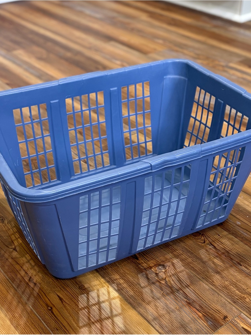 Vintage Rubbermaid 2965 Powder Blue Laundry Basket